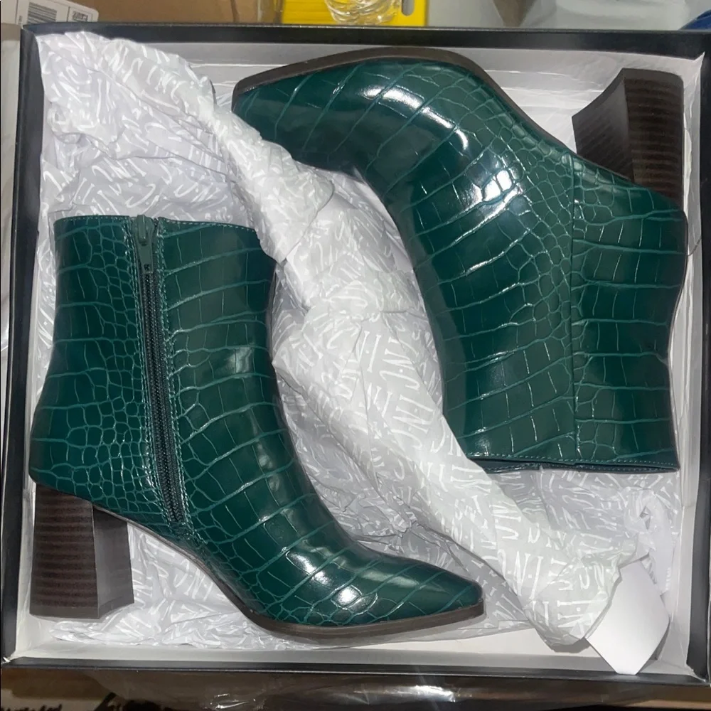 INC International Concepts Women's Dasha Block-Heel Booties 5M - Picture 2 of 3